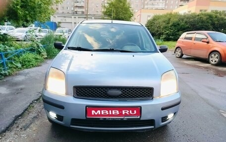 Ford Fusion I, 2004 год, 420 000 рублей, 1 фотография