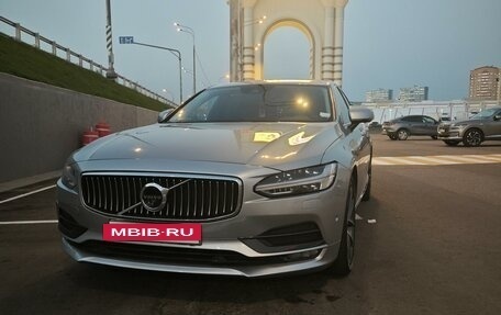 Volvo S90 II рестайлинг, 2017 год, 3 150 000 рублей, 2 фотография