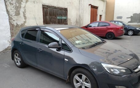 Opel Astra J, 2014 год, 970 000 рублей, 5 фотография