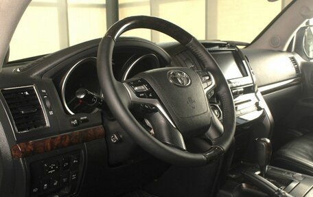 Toyota Land Cruiser 200, 2012 год, 4 579 995 рублей, 11 фотография