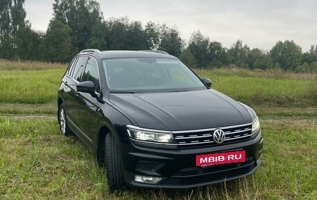 Volkswagen Tiguan II, 2017 год, 2 690 000 рублей, 3 фотография