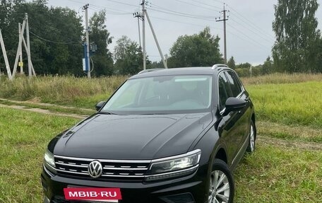 Volkswagen Tiguan II, 2017 год, 2 690 000 рублей, 2 фотография