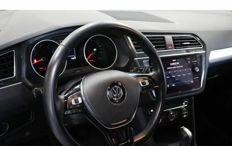 Volkswagen Tiguan II, 2020 год, 2 395 000 рублей, 6 фотография