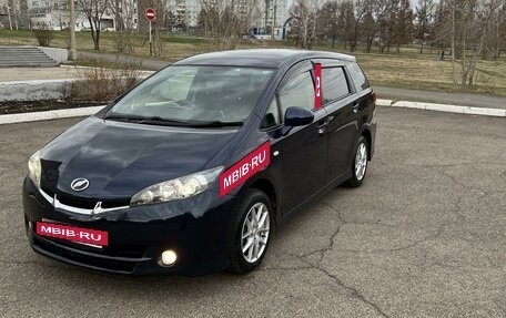 Toyota Wish II, 2011 год, 1 430 000 рублей, 2 фотография