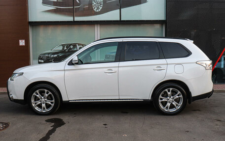 Mitsubishi Outlander III рестайлинг 3, 2012 год, 1 429 000 рублей, 8 фотография