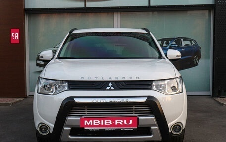 Mitsubishi Outlander III рестайлинг 3, 2012 год, 1 429 000 рублей, 2 фотография