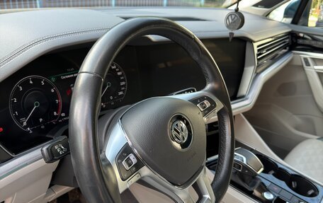 Volkswagen Touareg III, 2019 год, 5 500 000 рублей, 7 фотография