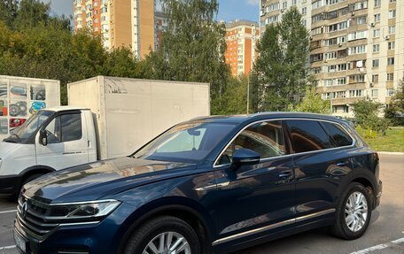 Volkswagen Touareg III, 2019 год, 5 500 000 рублей, 6 фотография