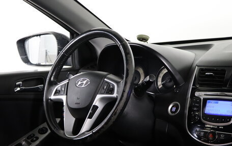 Hyundai Solaris II рестайлинг, 2011 год, 799 990 рублей, 11 фотография