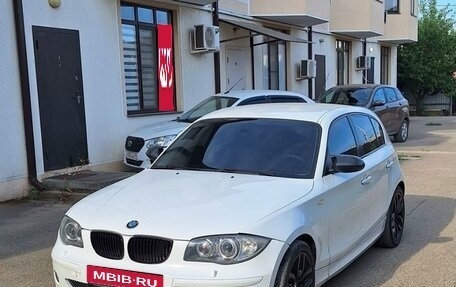 BMW 1 серия, 2007 год, 895 000 рублей, 1 фотография