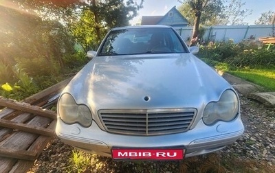 Mercedes-Benz C-Класс, 2002 год, 480 000 рублей, 1 фотография