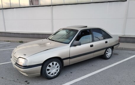 Opel Omega A, 1988 год, 150 000 рублей, 1 фотография