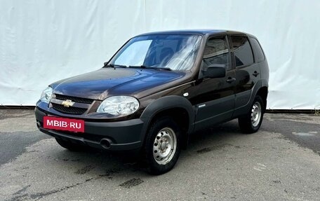 Chevrolet Niva I рестайлинг, 2011 год, 550 000 рублей, 2 фотография