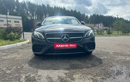 Mercedes-Benz E-Класс, 2018 год, 3 900 000 рублей, 4 фотография