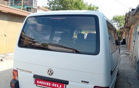 Volkswagen Transporter T4, 2000 год, 985 000 рублей, 2 фотография