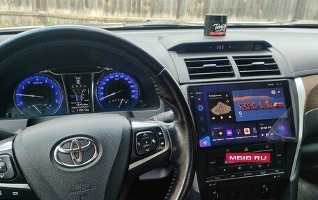 Toyota Camry, 2016 год, 2 450 000 рублей, 10 фотография