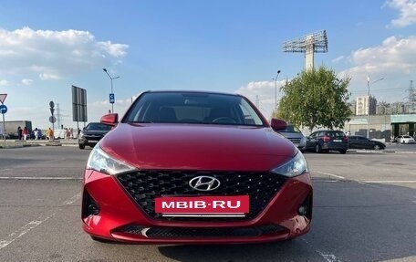 Hyundai Solaris II рестайлинг, 2021 год, 1 900 000 рублей, 3 фотография