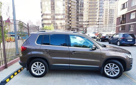 Volkswagen Tiguan I, 2016 год, 2 500 000 рублей, 6 фотография