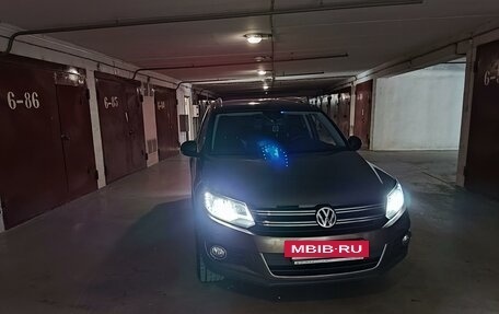 Volkswagen Tiguan I, 2016 год, 2 500 000 рублей, 3 фотография