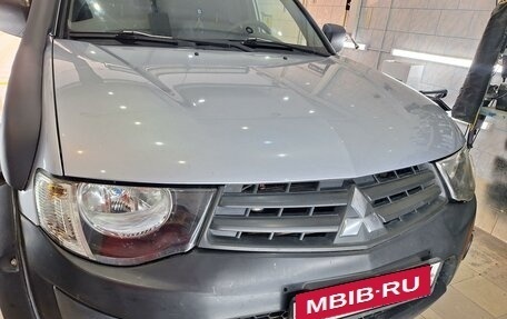 Mitsubishi L200 IV рестайлинг, 2011 год, 2 500 000 рублей, 16 фотография