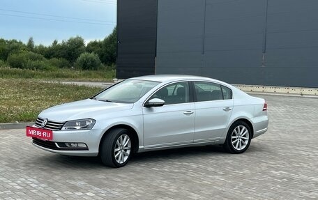 Volkswagen Passat B7, 2011 год, 1 050 000 рублей, 2 фотография