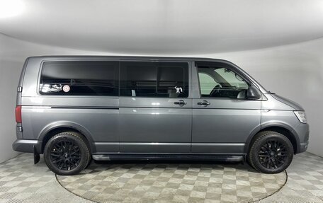 Volkswagen Multivan T6 рестайлинг, 2018 год, 5 500 000 рублей, 6 фотография