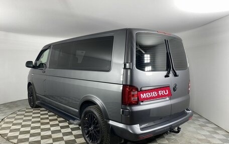 Volkswagen Multivan T6 рестайлинг, 2018 год, 5 500 000 рублей, 3 фотография