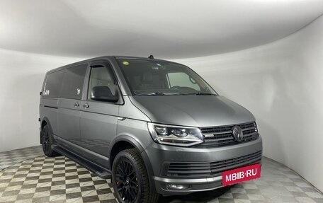 Volkswagen Multivan T6 рестайлинг, 2018 год, 5 500 000 рублей, 7 фотография