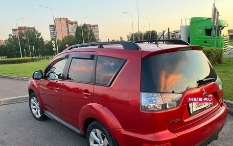 Mitsubishi Outlander III рестайлинг 3, 2010 год, 1 100 000 рублей, 5 фотография