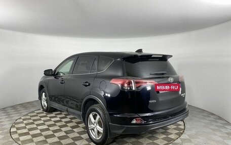 Toyota RAV4, 2016 год, 2 100 000 рублей, 7 фотография