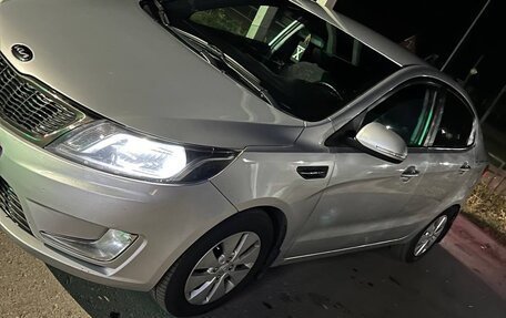 KIA Rio III рестайлинг, 2011 год, 1 000 000 рублей, 6 фотография