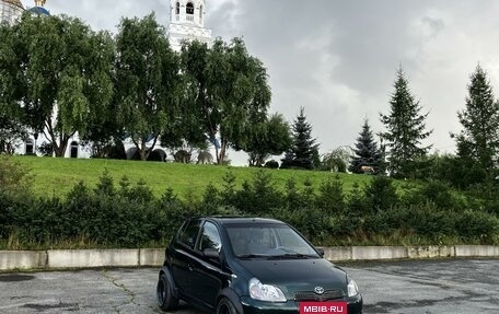 Toyota Yaris I рестайлинг, 2000 год, 400 000 рублей, 2 фотография