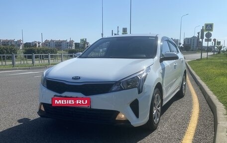 KIA Rio IV, 2020 год, 1 400 000 рублей, 2 фотография