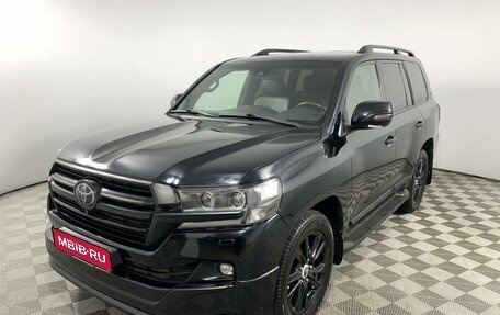 Toyota Land Cruiser 200, 2019 год, 6 495 000 рублей, 1 фотография