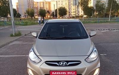 Hyundai Solaris II рестайлинг, 2012 год, 750 000 рублей, 1 фотография