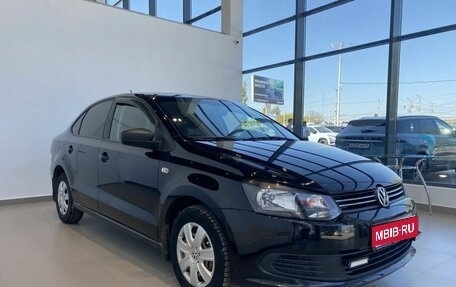 Volkswagen Polo VI (EU Market), 2014 год, 900 000 рублей, 1 фотография