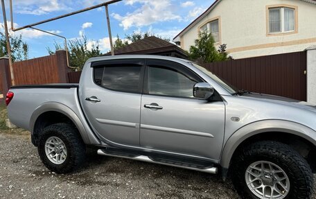 Mitsubishi L200 IV рестайлинг, 2011 год, 1 699 990 рублей, 3 фотография