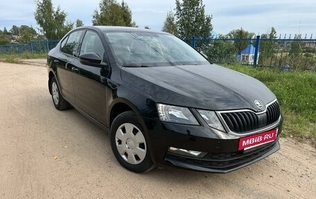 Skoda Octavia, 2018 год, 1 565 000 рублей, 2 фотография