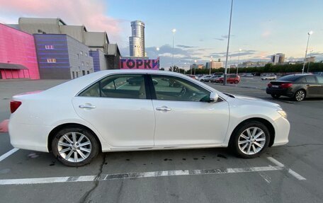 Toyota Camry, 2012 год, 1 700 000 рублей, 4 фотография