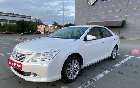 Toyota Camry, 2012 год, 1 700 000 рублей, 6 фотография