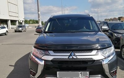 Mitsubishi Outlander III рестайлинг 3, 2019 год, 2 420 000 рублей, 1 фотография