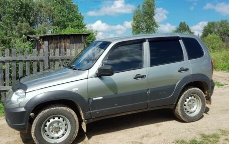 Chevrolet Niva I рестайлинг, 2012 год, 420 000 рублей, 5 фотография