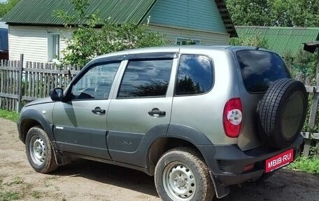 Chevrolet Niva I рестайлинг, 2012 год, 420 000 рублей, 4 фотография