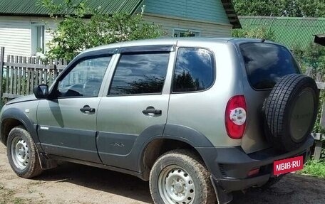 Chevrolet Niva I рестайлинг, 2012 год, 420 000 рублей, 3 фотография