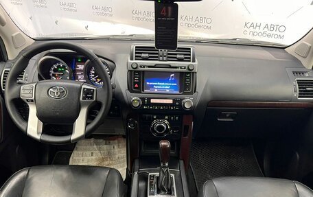 Toyota Land Cruiser Prado 150 рестайлинг 2, 2016 год, 4 123 500 рублей, 11 фотография