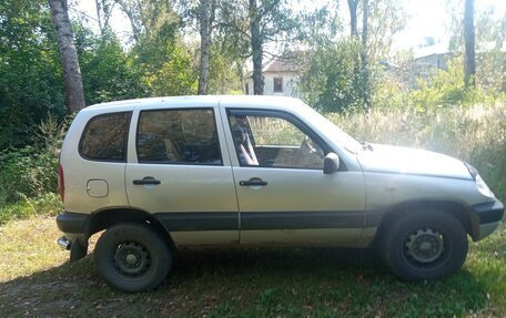 Chevrolet Niva I рестайлинг, 2004 год, 215 000 рублей, 6 фотография