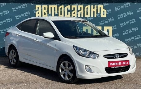 Hyundai Solaris II рестайлинг, 2012 год, 865 000 рублей, 2 фотография