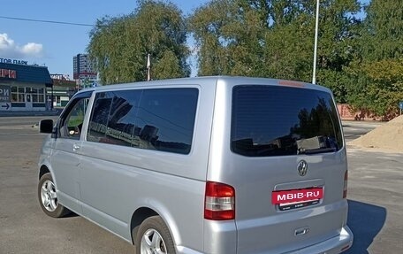 Volkswagen Caravelle T5, 2008 год, 1 800 000 рублей, 5 фотография