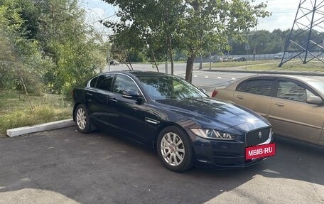 Jaguar XE I рестайлинг, 2016 год, 1 875 000 рублей, 6 фотография