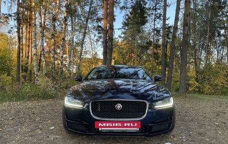 Jaguar XE I рестайлинг, 2016 год, 1 875 000 рублей, 18 фотография